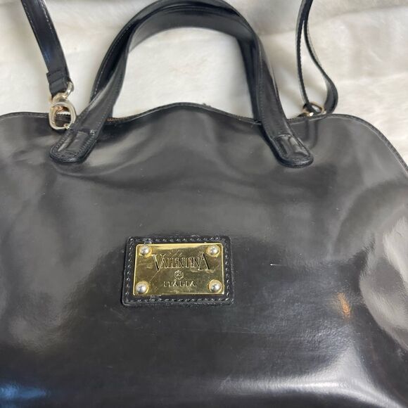 Valentina Italia soft  sheen patent leather bowler bag ,gold tone accent… - Picture 8 of 15